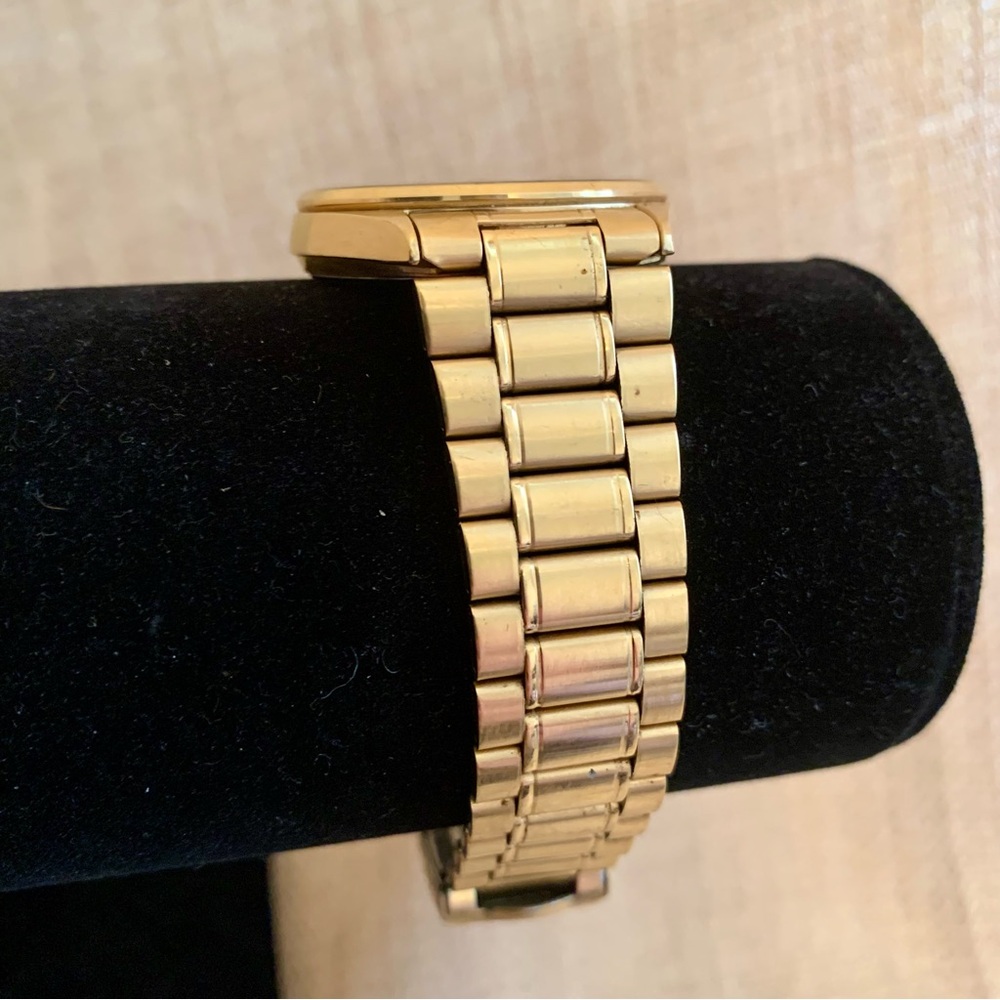 Seiko Gold Quartz Men's Watch - Picture 4 of 8